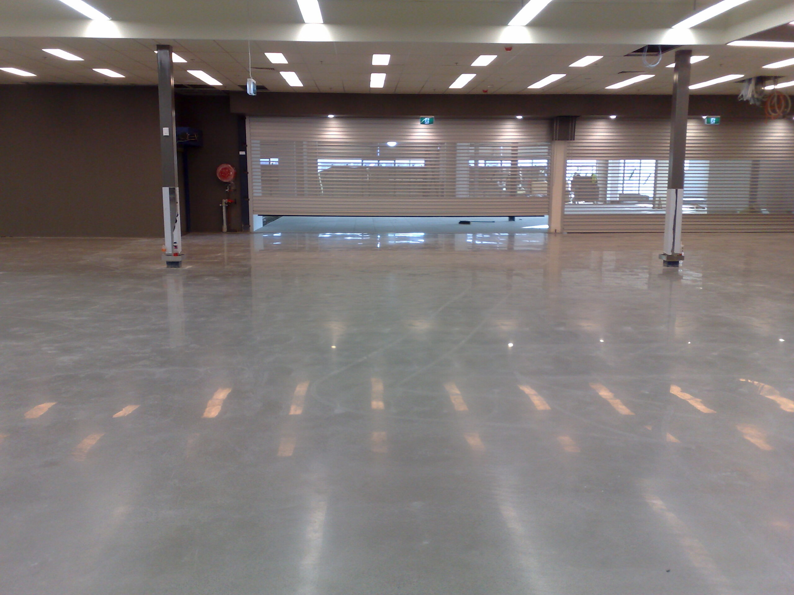 Polyurethane cement screed flooring in a commercial warehouse